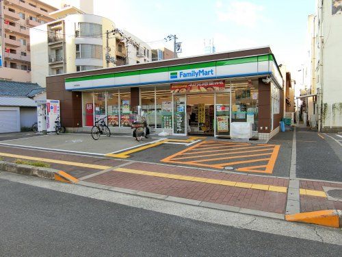ファミリーマート　高石駅前店の画像