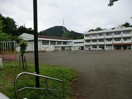 鳥屋小学校の画像