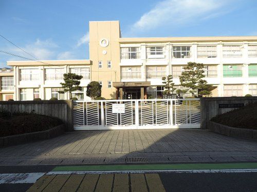 綾野小学校の画像