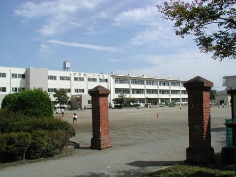 由井第一小学校の画像