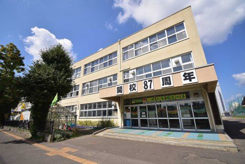 札幌市立幌北小学校の画像