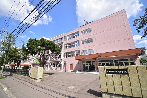 札幌市立北辰中学校の画像
