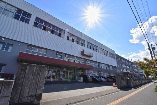 札幌市立美香保中学校の画像
