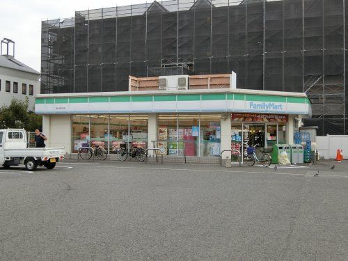 ファミリーマート 泉大津穴田店の画像