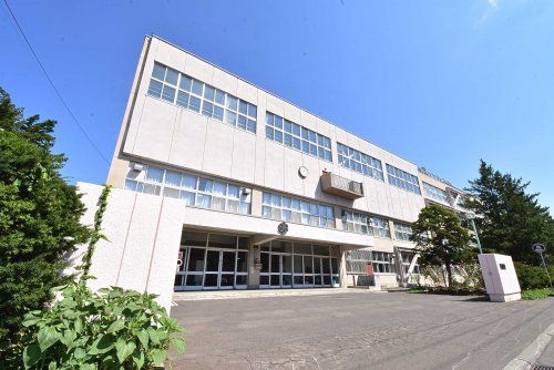 札幌市立幌東小学校の画像