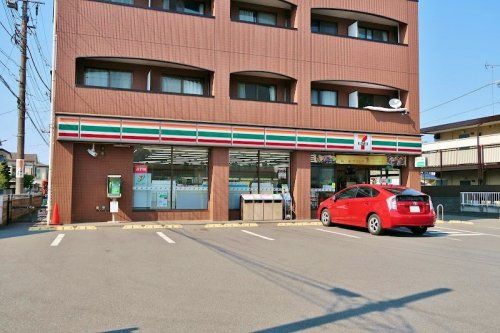 セブンイレブン 小平創価高校前店の画像