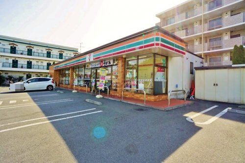 セブンイレブン 小平小川駅東口店の画像