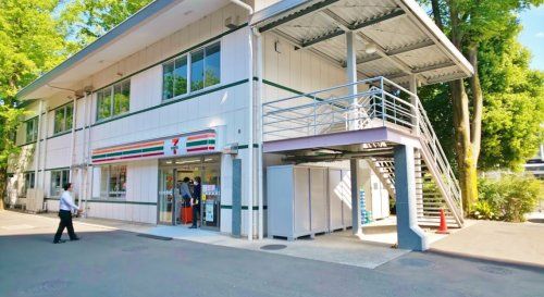 セブンイレブン IVYCS武蔵野美術大学店の画像