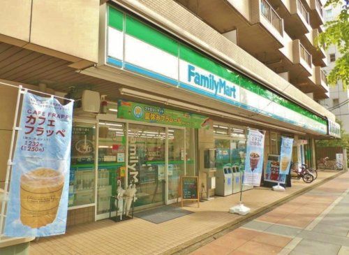 ファミリーマート 丸萬小平南口店の画像