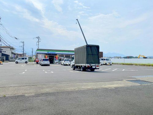 ファミリーマート厚木三田東店の画像