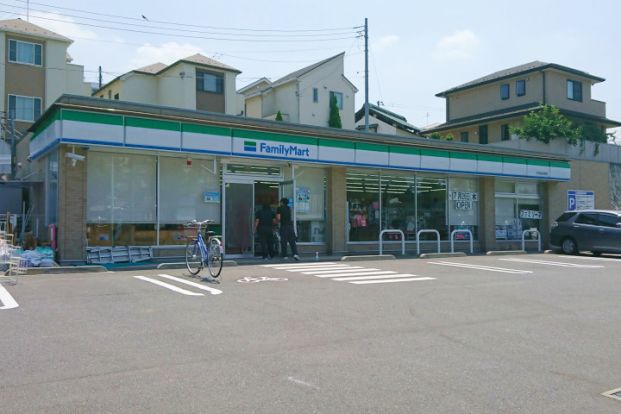 ファミリーマート　町田金井町店の画像