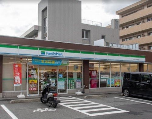 ファミリーマート　京王堀之内駅東店の画像