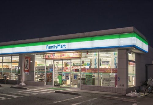 ファミリーマート　八王子秋川街道店の画像