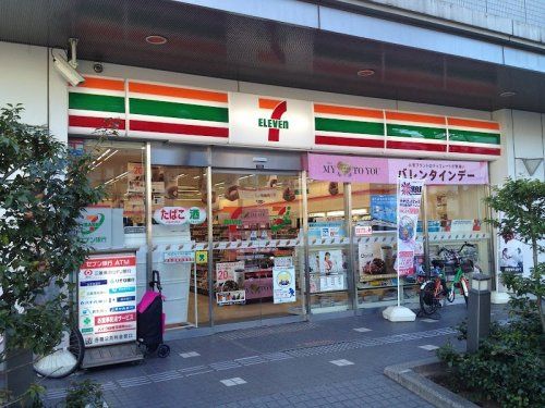 セブンイレブン 東伏見駅南口店の画像