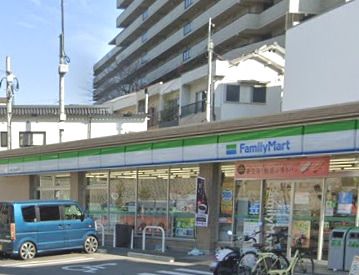 ファミリーマート 吹田千里山高塚店の画像