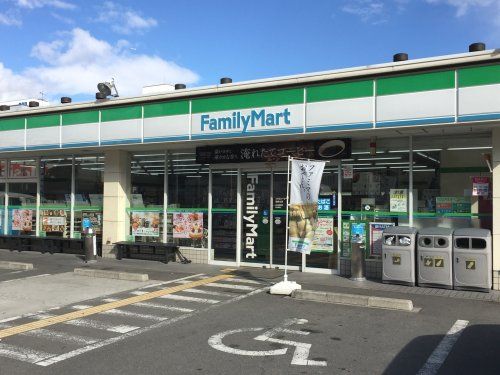 ファミリーマート 加美北三丁目店の画像