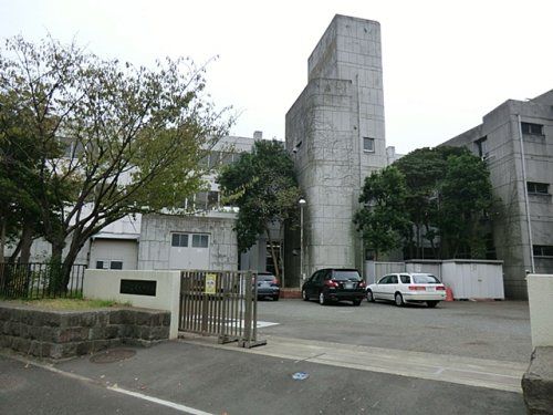 横浜市立富岡東中学校の画像
