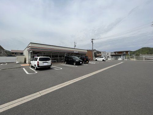 セブンイレブン 粟野西4丁目店の画像