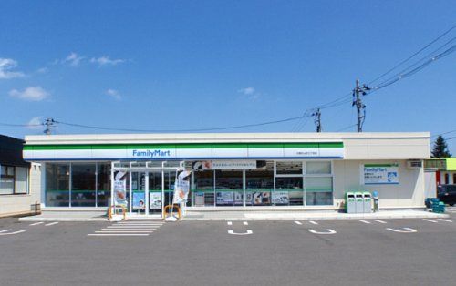 ファミリーマート 赤川三丁目店の画像