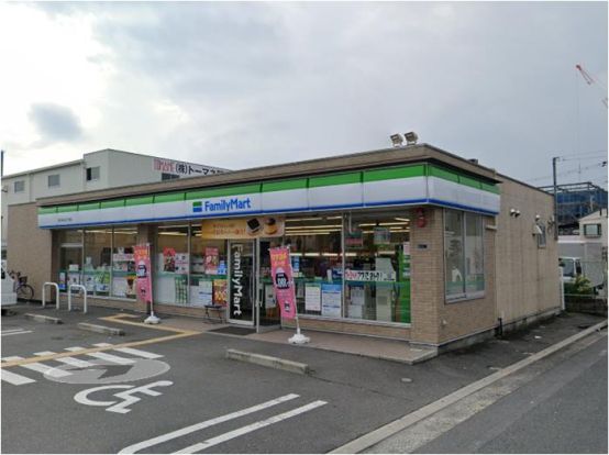 ファミリーマート 東大阪吉田下島店の画像