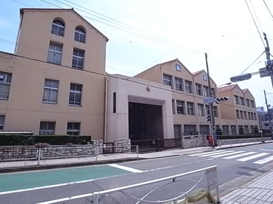 西須磨小学校の画像