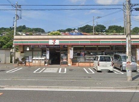 セブンイレブン 横浜上中里町店の画像