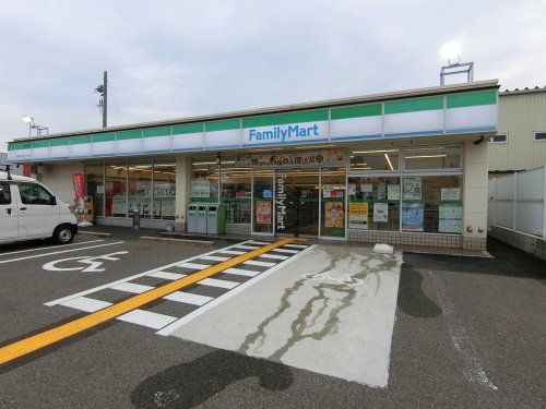 ファミリーマート　小浦岸和田木材町店の画像