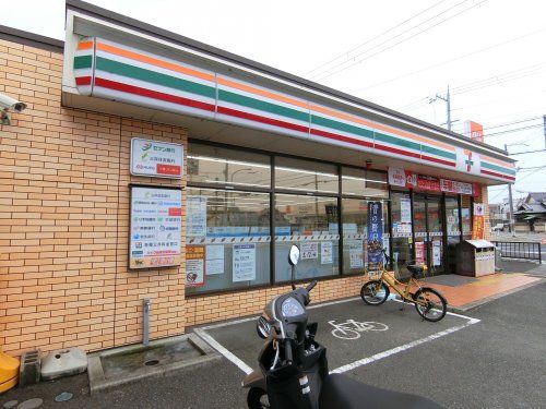 セブンイレブン　岸和田加守町2丁目店の画像