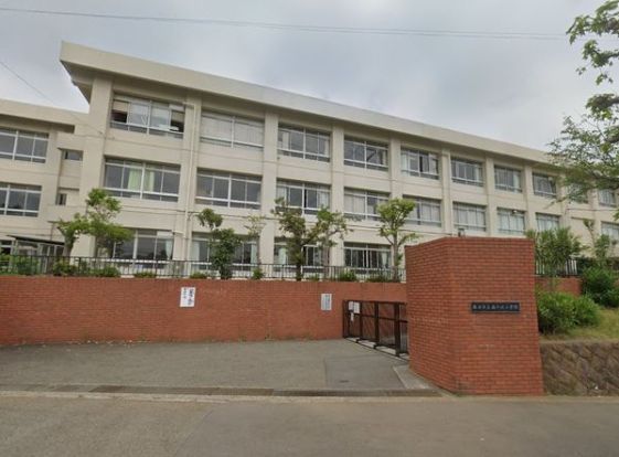 藤沢市立滝の沢小学校の画像
