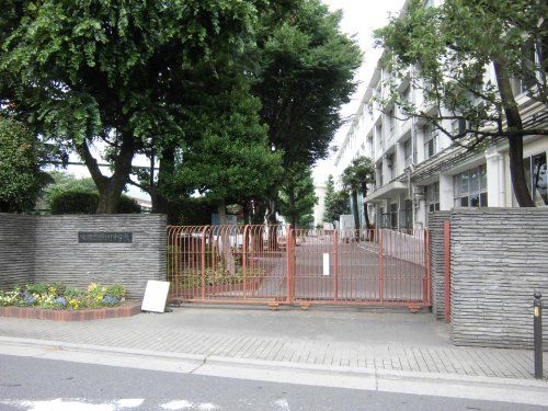 練馬区立北町中学校の画像