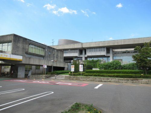 稲沢市役所の画像