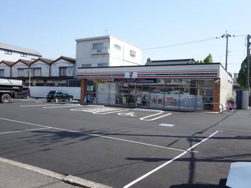 セブンイレブン 高知和泉町店の画像