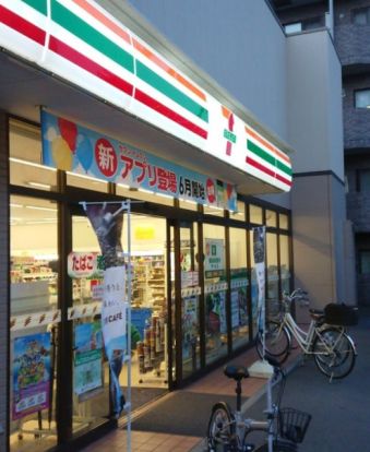 セブンイレブン 板橋東新町若木通り店の画像