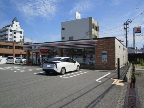 セブンイレブン 高知一宮南町店の画像