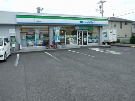 ファミリーマート 一宮馬引店の画像