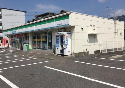 ファミリーマート 一宮今伊勢駅前店の画像