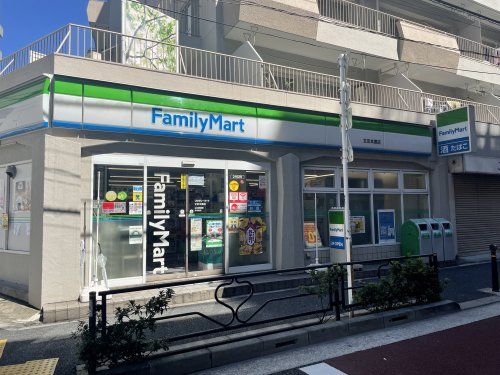 ファミリーマート　文京本郷店の画像