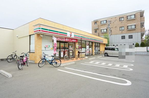 セブンイレブン 小平武道館前店の画像