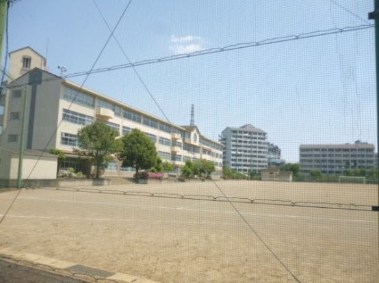 上柚木中学校の画像