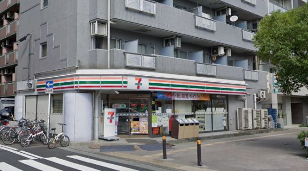 セブンイレブン 川崎南町店の画像