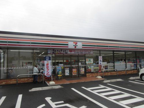 セブンイレブン 高知鴨部1丁目店の画像