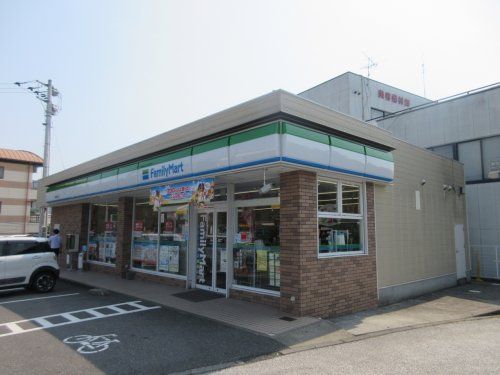 ファミリーマート 高知東石立店の画像