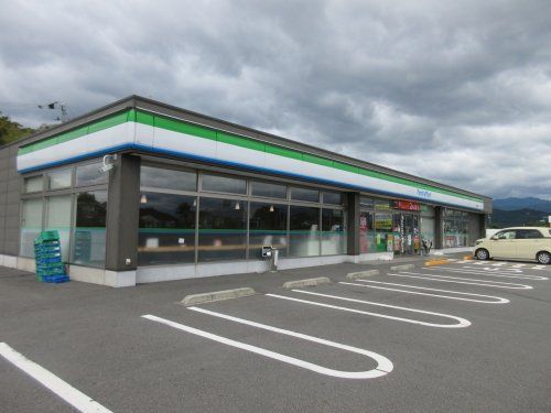 ファミリーマート高知大津店の画像