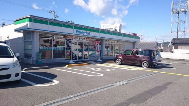 ファミリーマート　高知仁井田店の画像