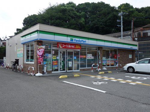 ファミリーマート　高知瀬戸南店の画像