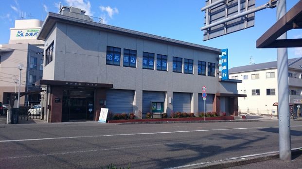 四国銀行三里支店の画像