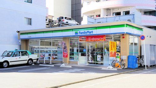 ファミリーマート たちばな店の画像