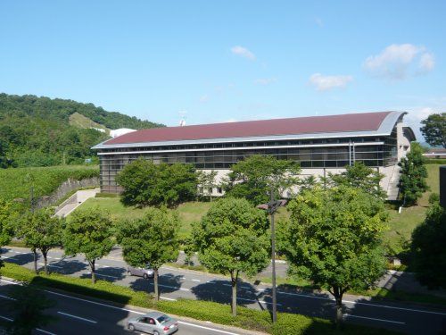 東広島市立中央図書館の画像