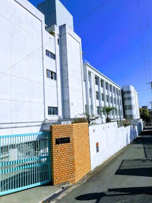 大阪市立真田山小学校の画像