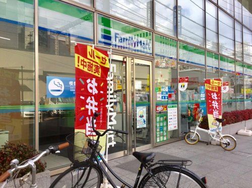 ファミリーマート 千葉新田町店の画像